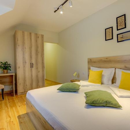 People Guest House Bishkek Exterior foto