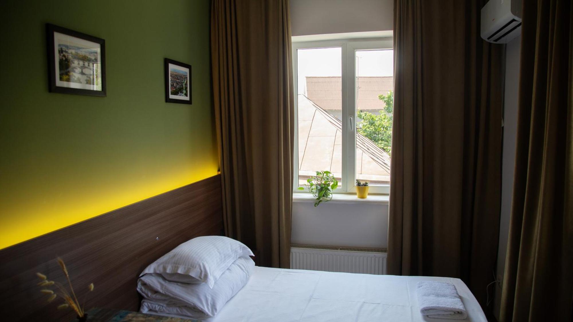 People Guest House Bishkek Exterior foto
