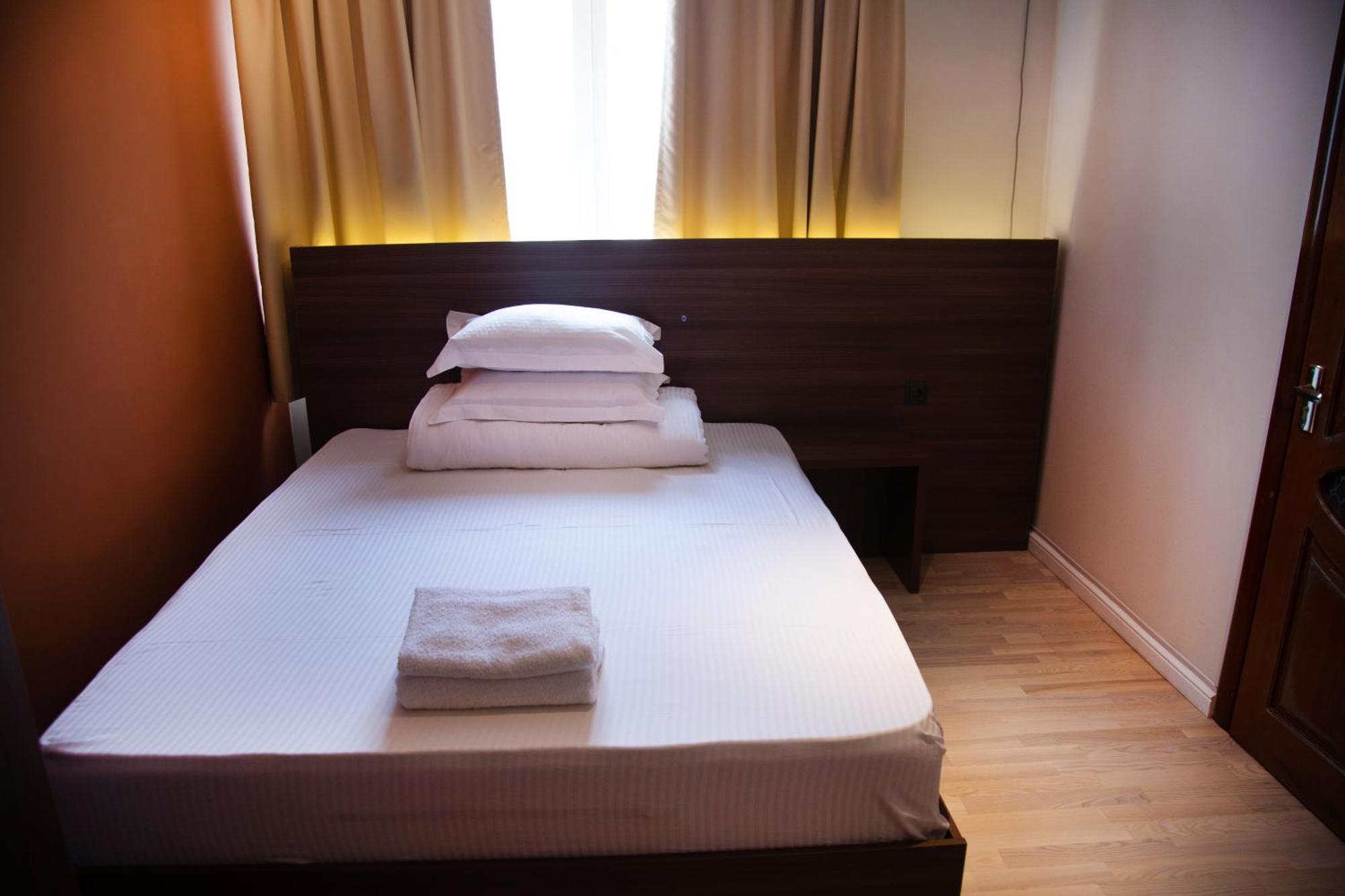 People Guest House Bishkek Exterior foto